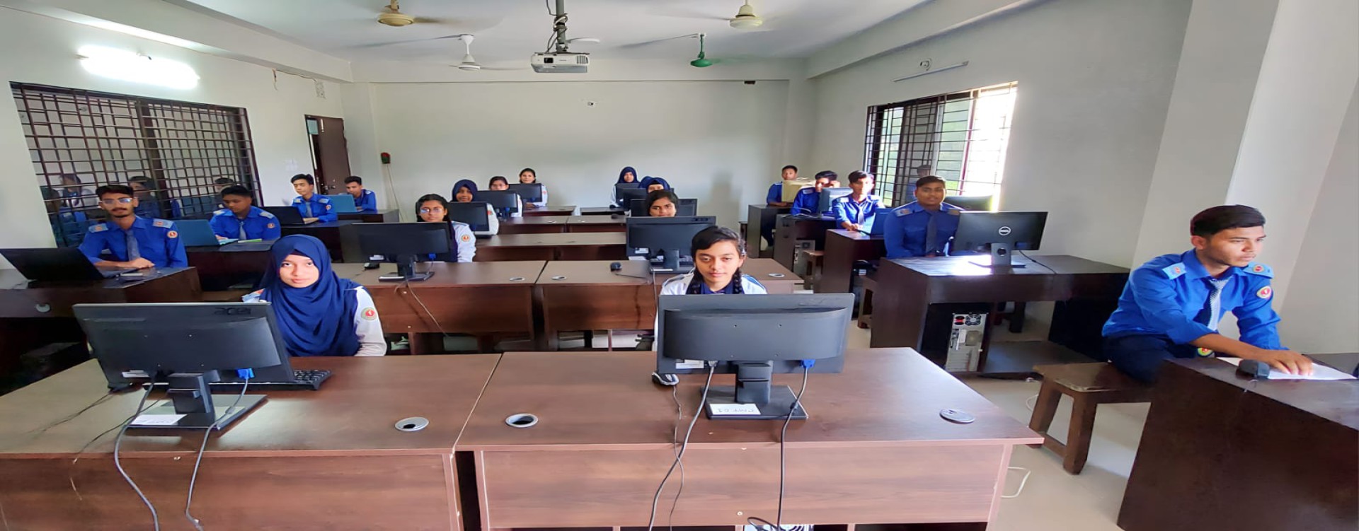 Earpur High School 